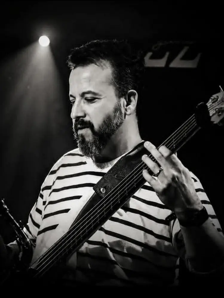 Altay Dönmez
